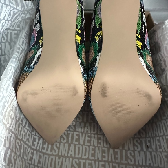 Steve madden proto multi snake pointed heels - Picture 3 of 3